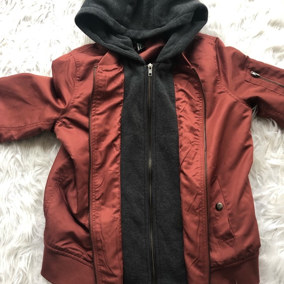 ⭐️Closet clear out⭐️ - Forever 21 unisex bomber jacket size S - Picture 6 of 9